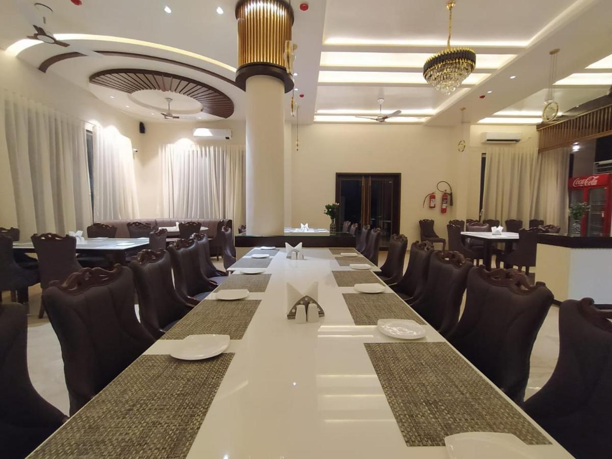 Flamingo Club And Resort Una 3 Km Away From Diu Check Post Eksteriør bilde
