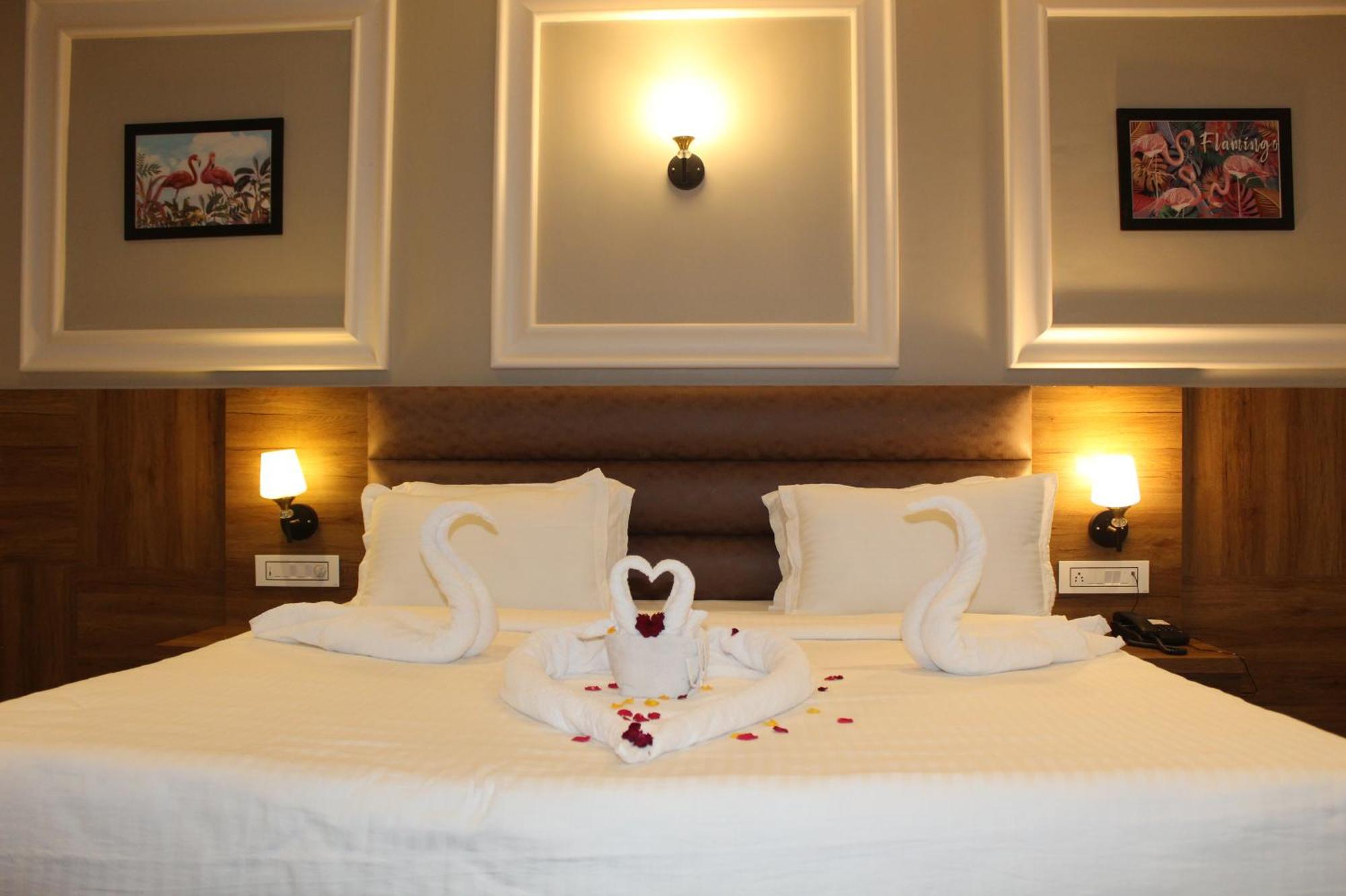 Flamingo Club And Resort Una 3 Km Away From Diu Check Post Eksteriør bilde