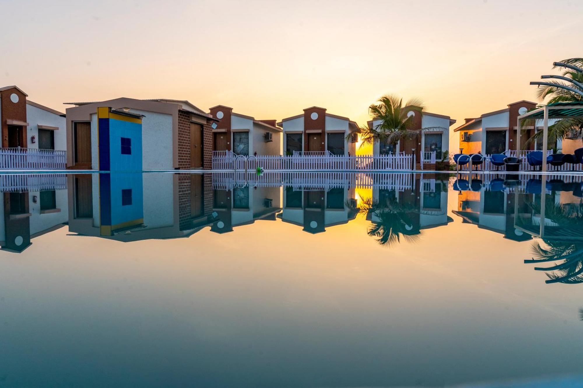 Flamingo Club And Resort Una 3 Km Away From Diu Check Post Eksteriør bilde
